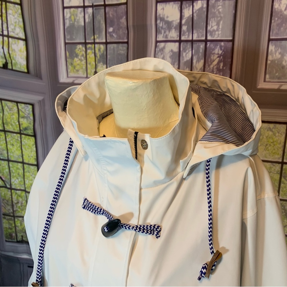 Gerard Rain Coat Jacket Hoodie Toggle Close Zipper 18 White